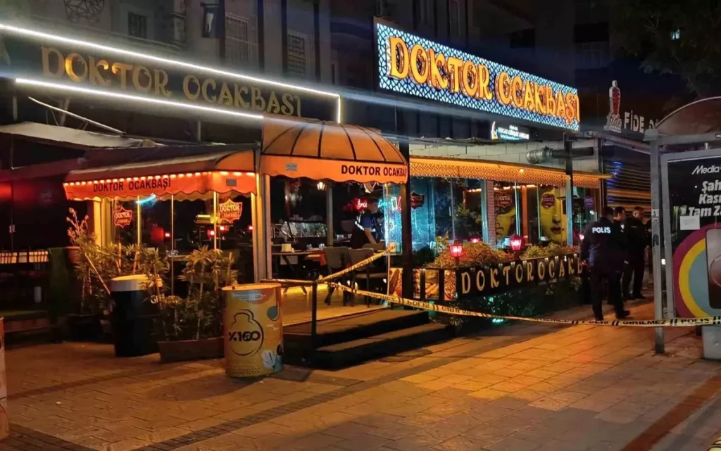 Adana’da Silahlı Hücum: İş Yeri Sahibi Hayatını Kaybetti