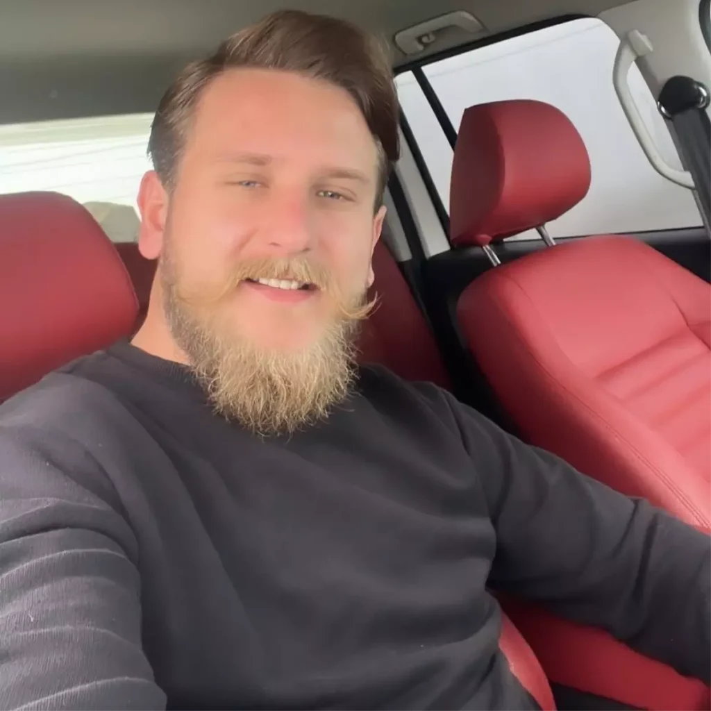 Araç ydakikalar içinde tüfek ve kan izleri, cesedi ise 150 metre aşağıda bulundu