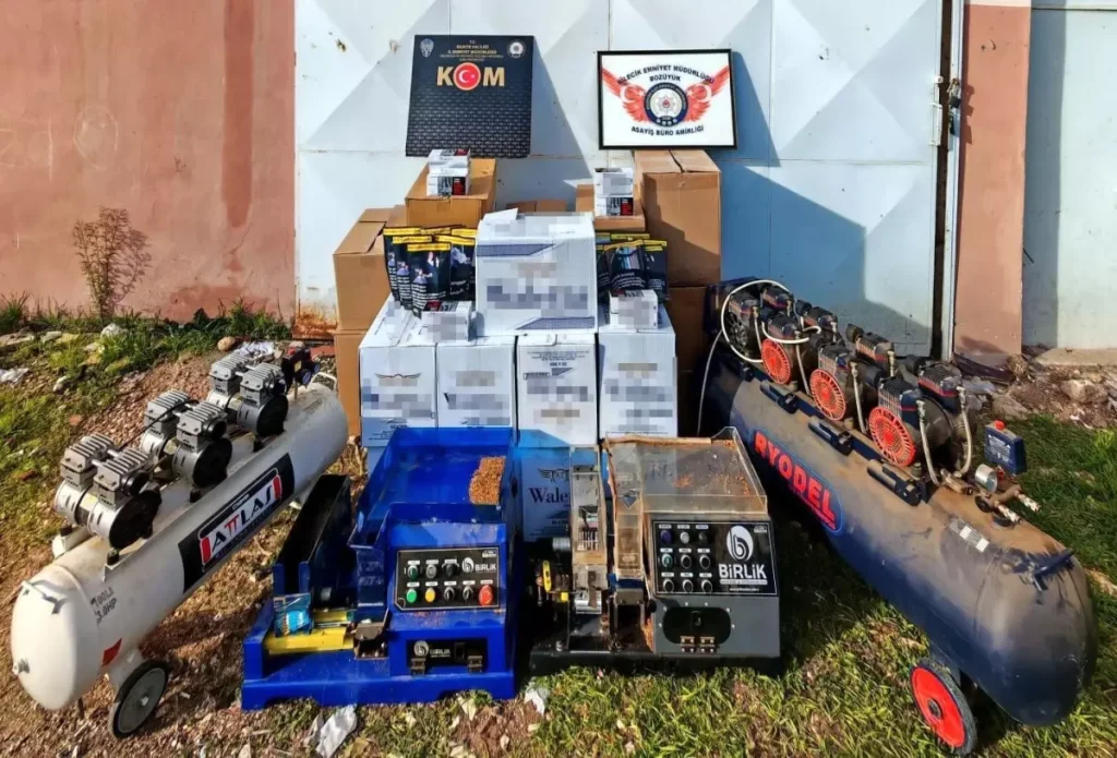 Bilecik’te Kaçak Tütün Operasyonu: 98 Bin 400 Makaron Ele Geçirildi