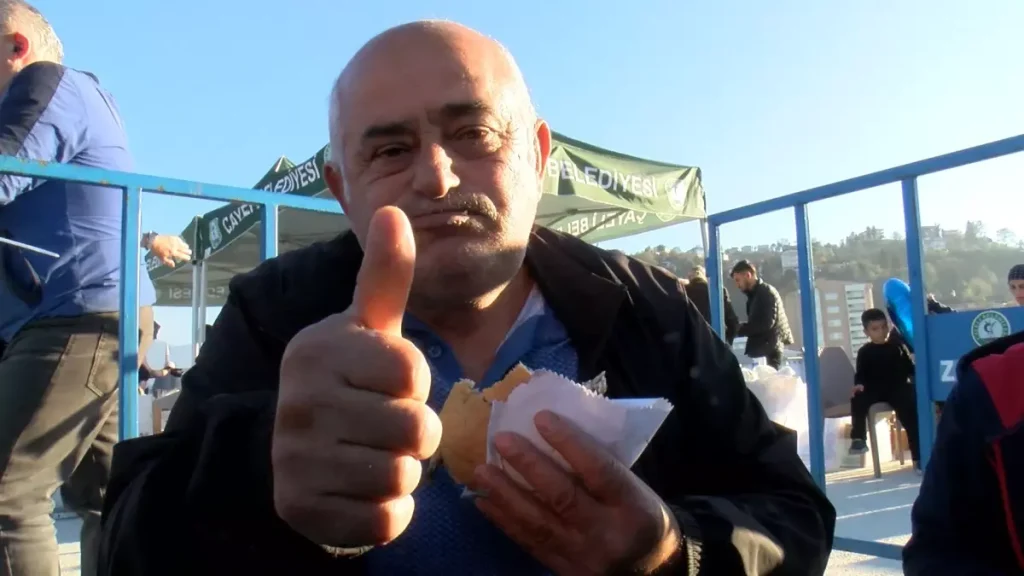 Çayeli Hamsi Şenliği’nde 2 Ton Hamsi İki Saatte Tükendi