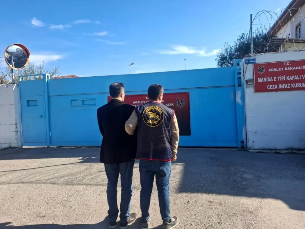 Manisa’da FETÖ ve Yağma Suçlularına Operasyon: 4 Firari Yakalandı