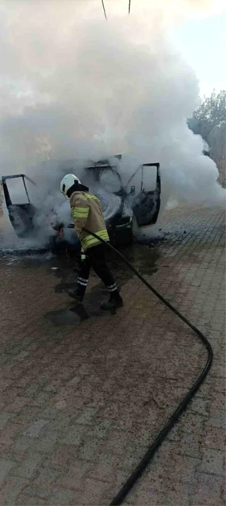 Mardin’de Kamyonette Yangın