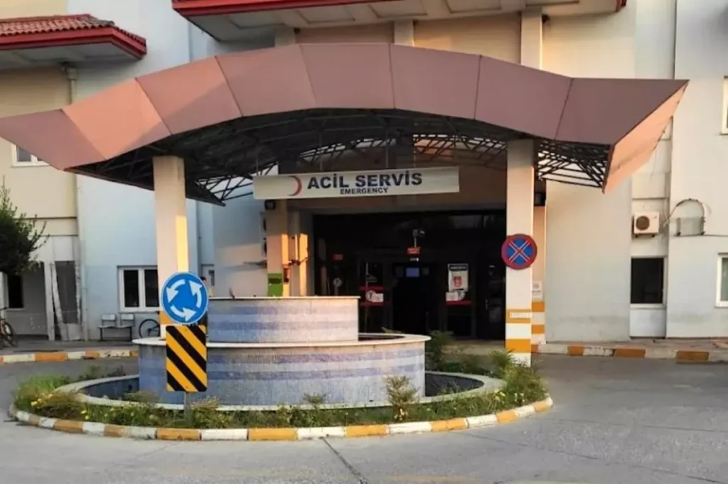 Muğla’da Tavuk Yemeğinden Zehirlenme: Bir Çocuk Hayatını Kaybetti