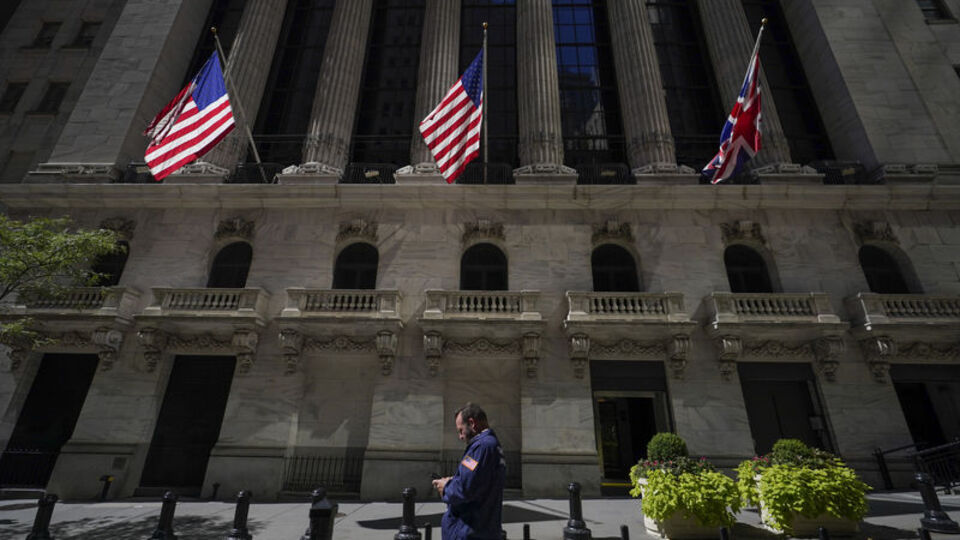 Piyasa Kayıpları ve Jeopolitik Gerilimler Altında Küresel Finans Halindeki Değişimler