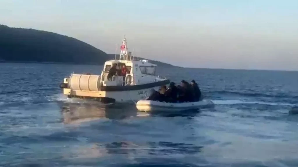 Aydın’da 12 sistemsiz göçmen ve 1 göçmen kaçakçısı yakalandı