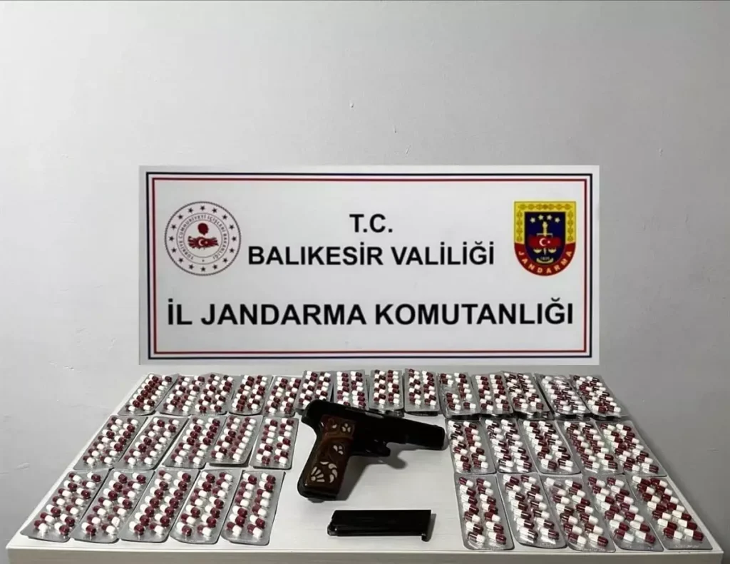 Balıkesir’de 8 ilçede uyuşturucu operasyonu; 31 şahıs yakalandı