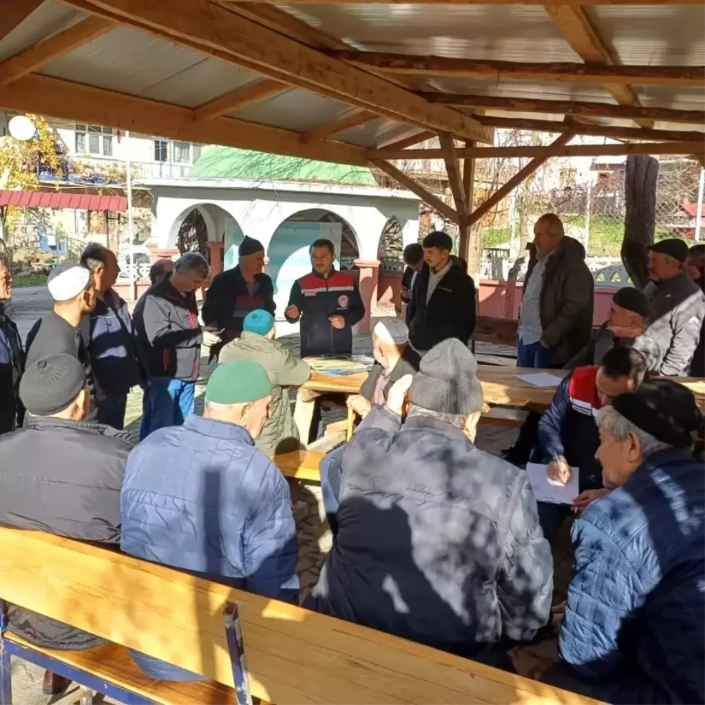 Çukurören köyünde üreticilere eğitim