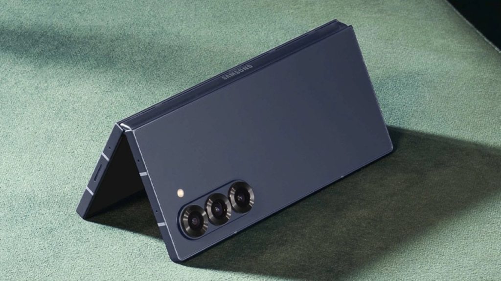 Galaxy Z Fold 8 kamera tarafında rotayı değiştiriyor: Tasarım büsbütün değişecek!