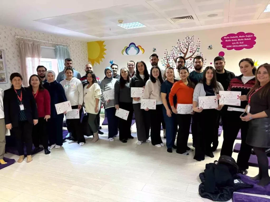 Hamile Okulu’nu tamamlayan anne adaylarına iştirak evrakı