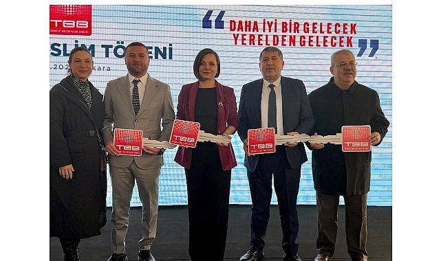 Karabağlar Belediyesi’ne Yeni İş Makinesi Takviyesi