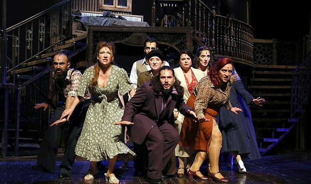 Kentin Tiyatrosu “Fosforlu Cevriye” Oyunuyla Büyükçekmece’de