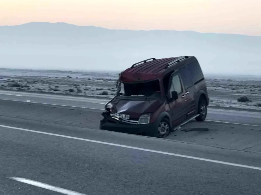 Konya’da hafif ticari araç takla attı: 1 yaralı