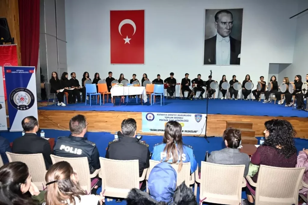 Kütahya’da parlayan yıldızlar sahne aldı