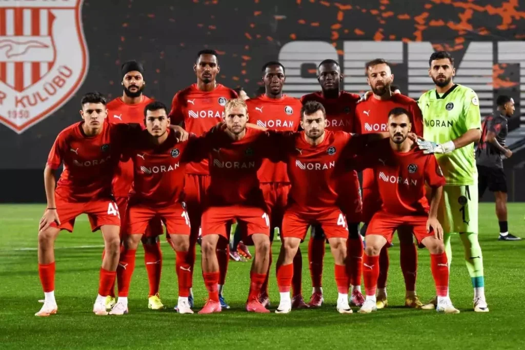 Manisa FK ile Somaspor Tehlikede: Düşme Savaşı Kızışıyor