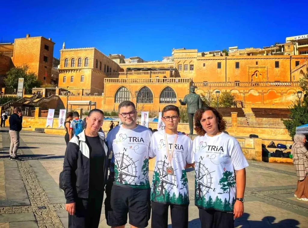 Manisa Oryantiringde fırtına üzere esti