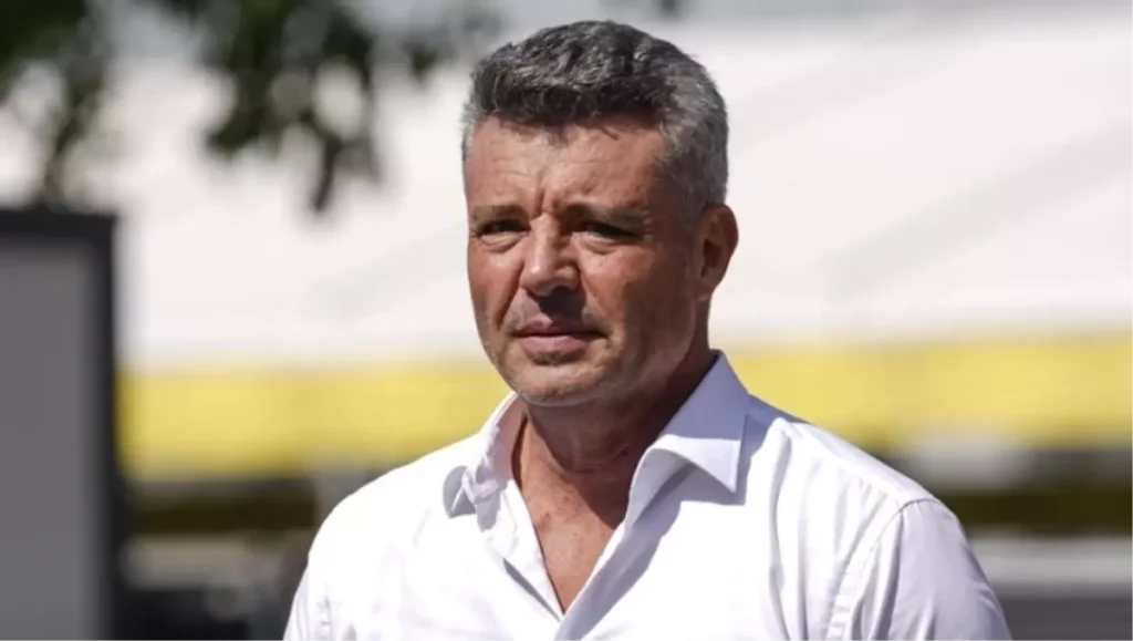 Sadettin Saran uçağı İstanbul’a saat kaçta inecek, Sadettin Saran uçak takip kodu ne?