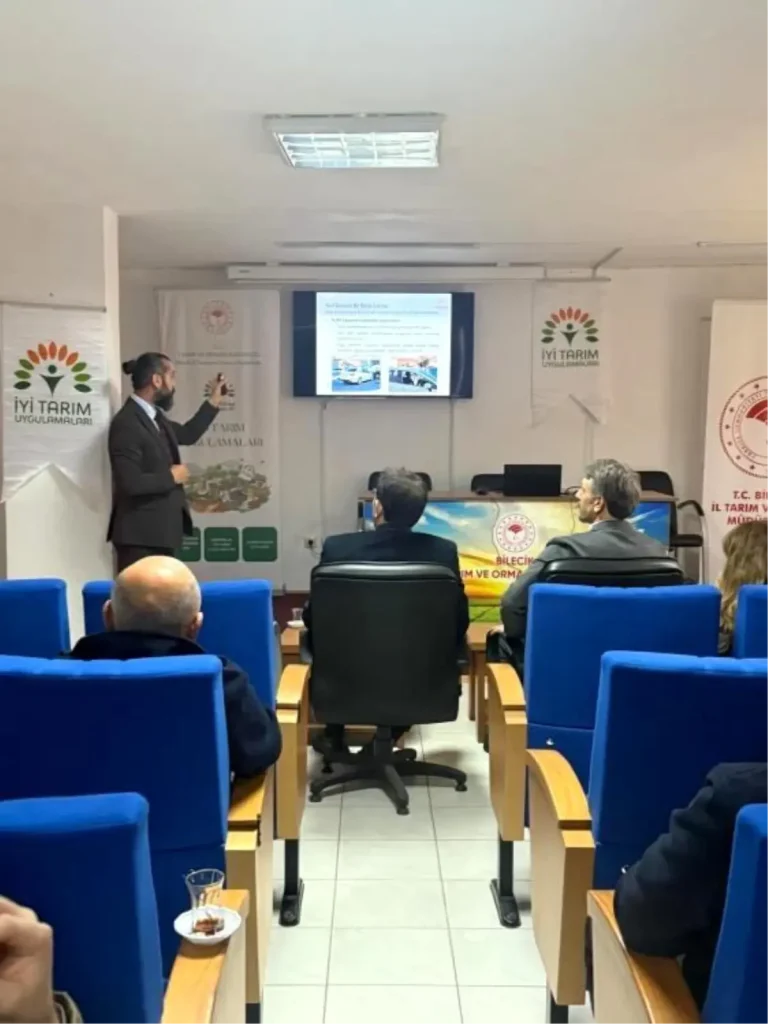 Söğütte Üreticilere Modern ve Sürdürülebilir İyi Tarım Uygulamaları Eğitimi Düzenlendi