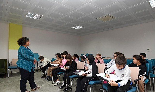 Küçük Muharrirler Kalemlerini Ustalığa Taşıyor