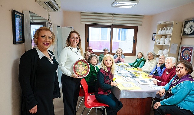 Lider Memnun’dan Konak’ın fark yaratan merkezine ziyaret