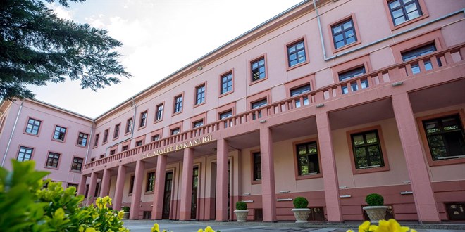 Avukatların savunma hakkı kaldırılmıyor, hakkın berbata kullanılması önlenecek