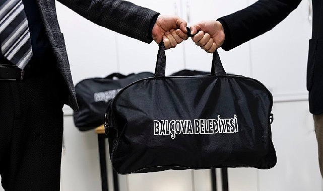 Balçova Belediyesi’nden Askere Gidecek Gençlere ve Ailelerine Dayanak