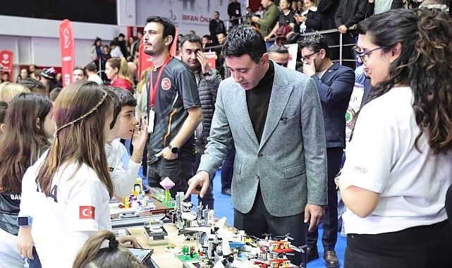 Bayraklı, Fibonacci Milletlerarası Robot Olimpiyatları’na Konut Sahipliği Yaptı