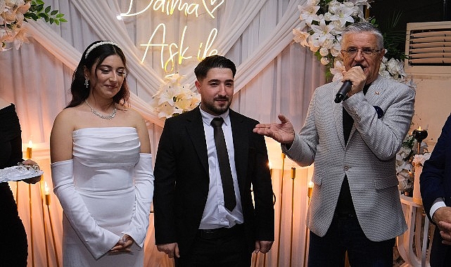 Kemer Belediyesi Bayanlar Lokali’nde nişan merasimi