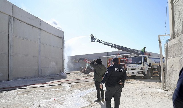 Lider Hatice Gençay Yangın Sürecini Gruplarla Birlikte Alanda Takip Etti