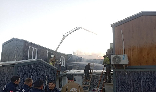 Personel Konteynerinde Çıkan Yangın Denetim Altına Alındı