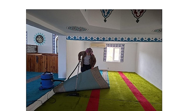 Ramazan öncesi mescitlerde paklık yapıldı