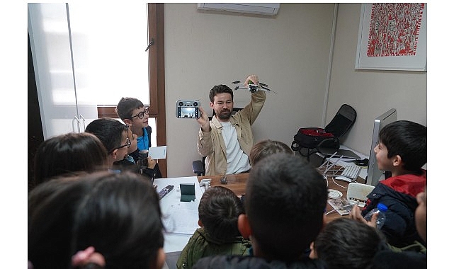 Seferihisar’da miniklerden manalı ziyaret: Lider Yetişkin öğrencilerle buluştu