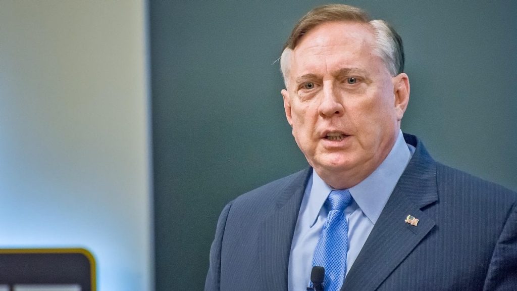 Amerikalı emekli albay İran hücumlarının ABD üslerine verdiği ziyanı anlattı