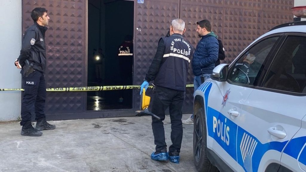Kocaeli’de iki gün evvel kiraladığı iş yerinde cansız vücudu bulundu