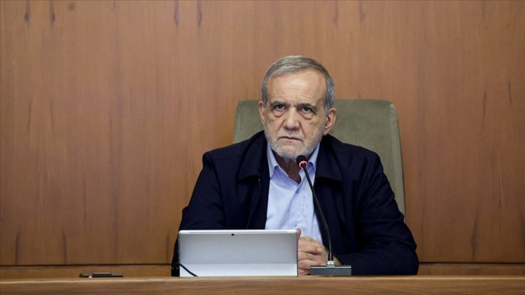 Mesud Pezeşkiyan: Şanlı başkanımızın müsaadeden gitmeye devam edeceğiz