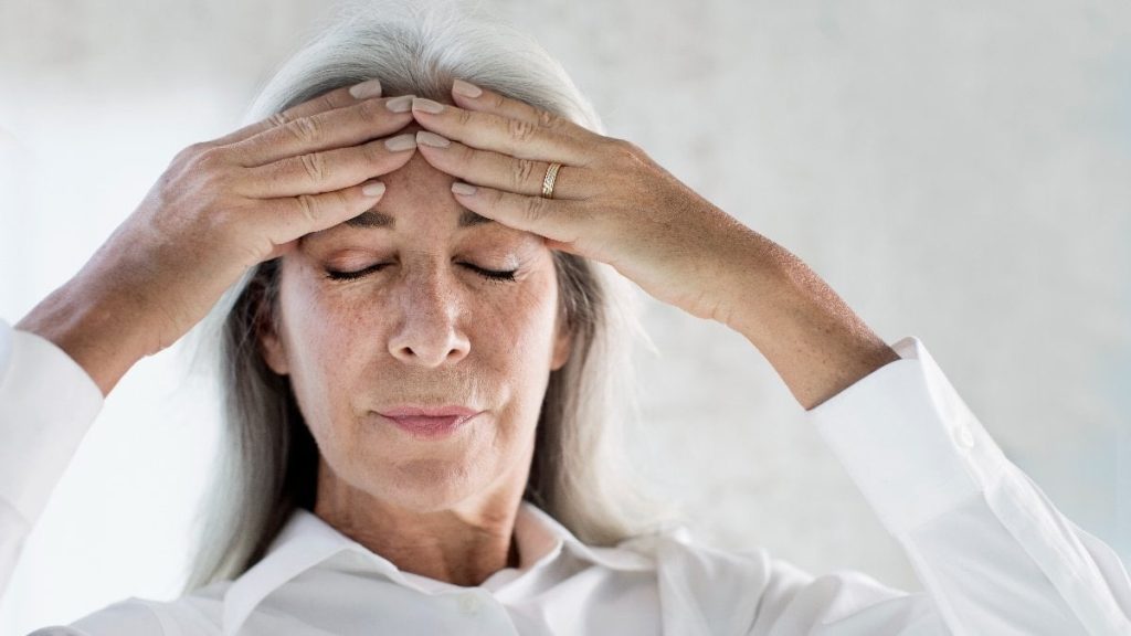 Ramazan’da baş ağrısıyla nasıl uğraş edilir: Sahura kadar 2,5 su tüketilmeli
