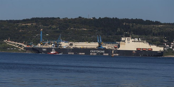 Çanakkale Boğazı’ndan ‘dev’ geçiş