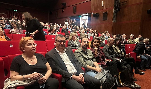 Çocuk Eğitim Ünitesi Mezunları Kendi Yazdıkları Oyunla Sahneye Çıktı