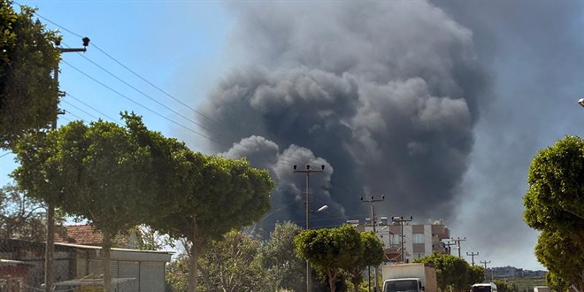 Antalya’da depo yangını