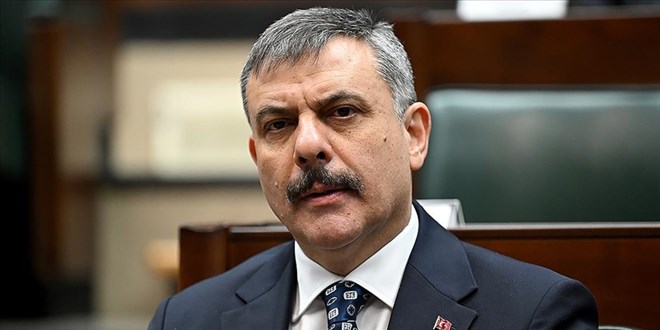 Bakan Çiftçi: Hafızlığı unutmamak için her sabah 45 dakika çalışıyorum