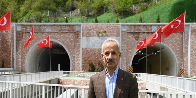 Bakan Uraloğlu: Zigana Tüneli’mizi 3 yılda 5,2 milyon araç kullandı