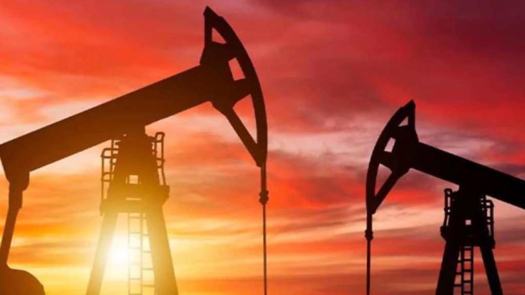 Brent petrolün varili 101,55 dolardan süreç görüyor