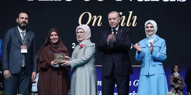 Emine Erdoğan’dan ‘Aile ve Nüfus On Yılı Vizyon Belgesi’ paylaşımı