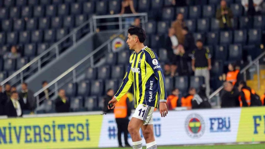 Fenerbahçe – Başakşehir maçında ıslıklanan Edson Alvarez’den flaş paylaşım