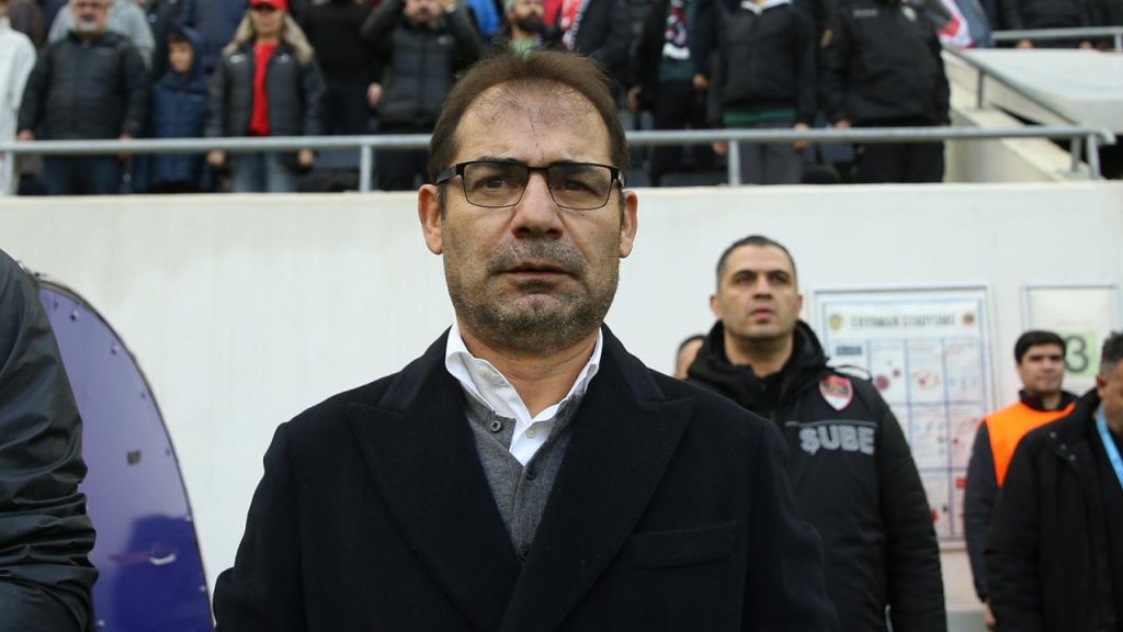 Gençlerbirliği Volkan Demirel’in yerine ayağa kalkmadığı için gönderilen hocayı getiriyor