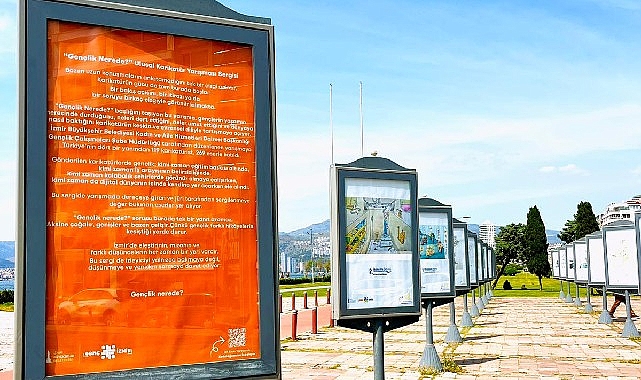 “Gençlik Nerede?” karikatür standı Vasıf Çınar Meydanı’nda