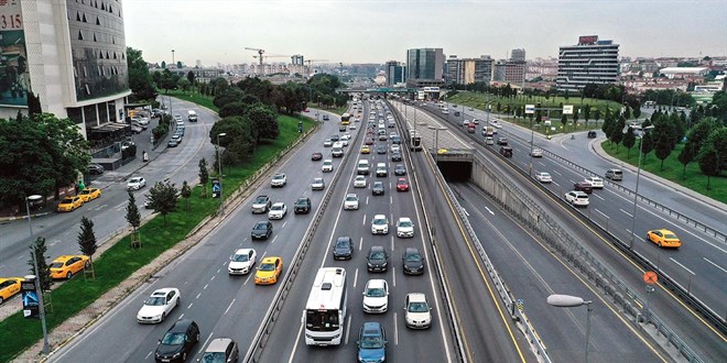 İstanbul’da 3 ilçede bugün bazı yollar trafiğe kapanacak