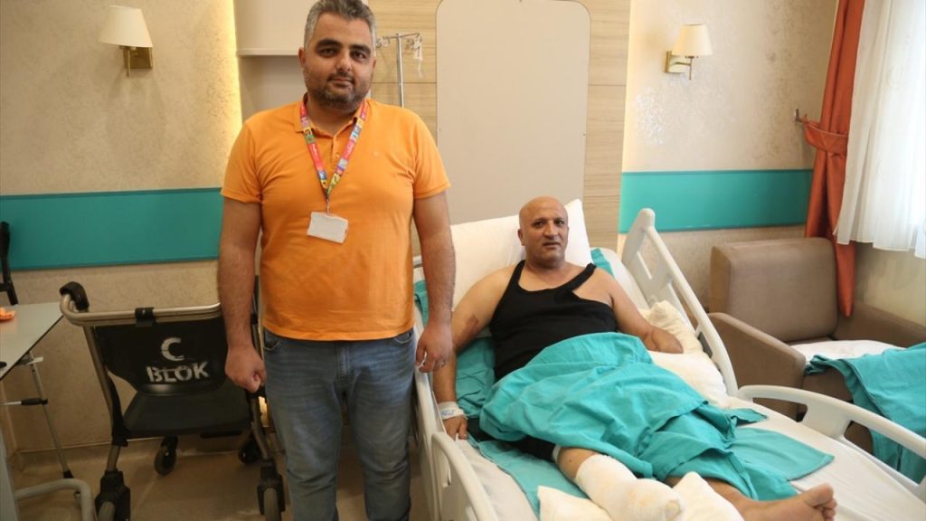 Kolu kopan teknisyenin kesilecek ayağı Erzurum’da kurtarıldı