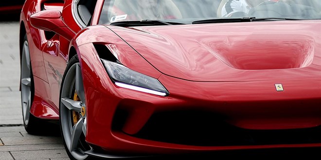 Lüks arabalara ‘Hürmüz’ mahzuru: Motor yağı tükeniyor