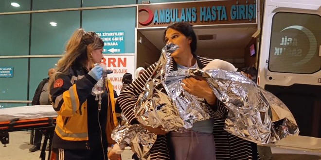 Meskende oyun oynarken kaynar suya düştü: 2 yaşındaki çocuk ağır bakıma alındı