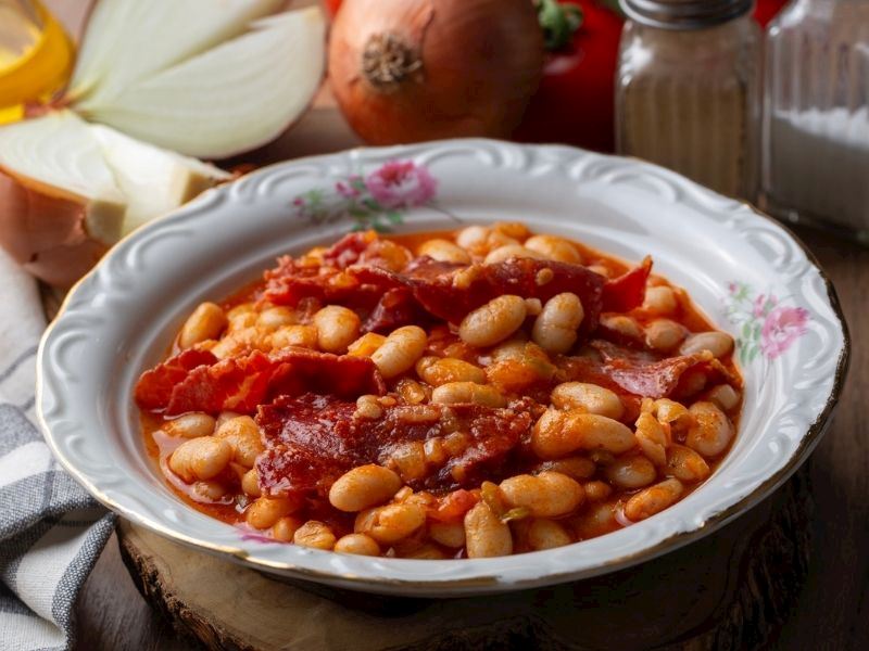Pastırmalı Kuru Fasulye Tarifi